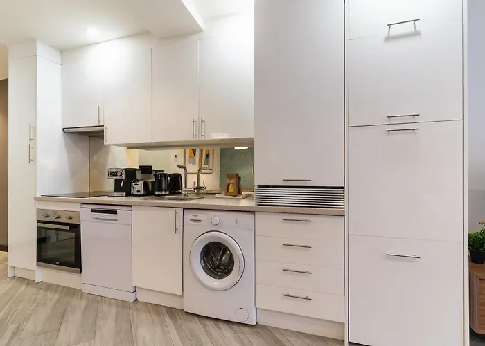 Modern Apartment-2Bedrooms 2Baths-Malasana