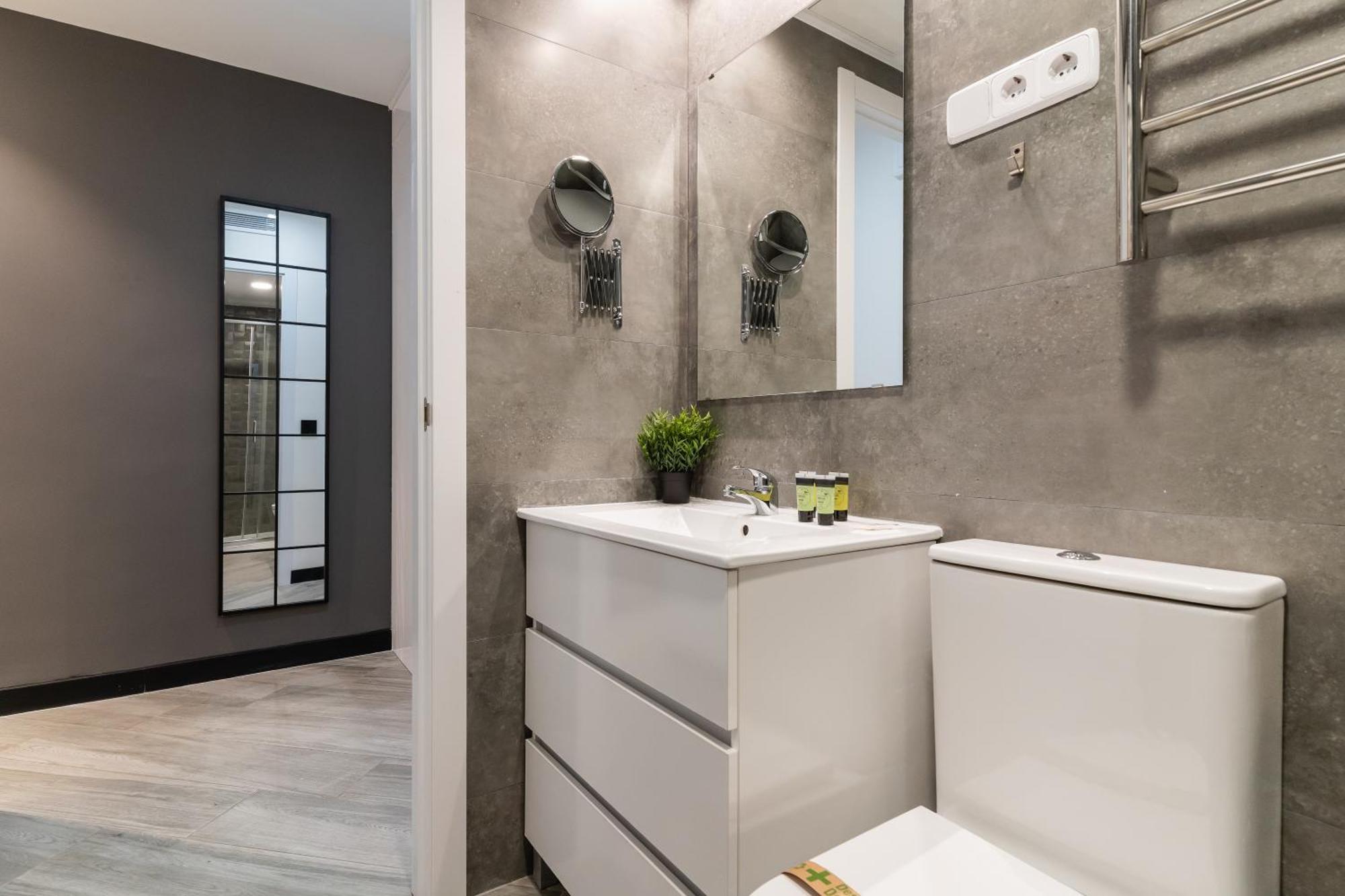 Modern Apartment-2bedrooms 2baths-malasana Madri